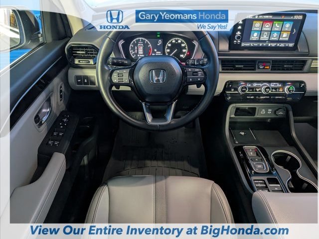 Certified 2024 Honda Pilot Touring image 17