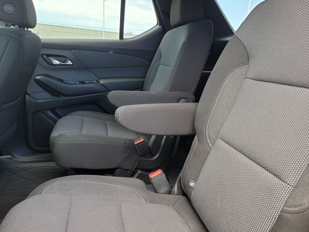 Used 2023 Chevrolet Traverse LT w/ LPO, Floor Liner Package AWD/4WD image 11