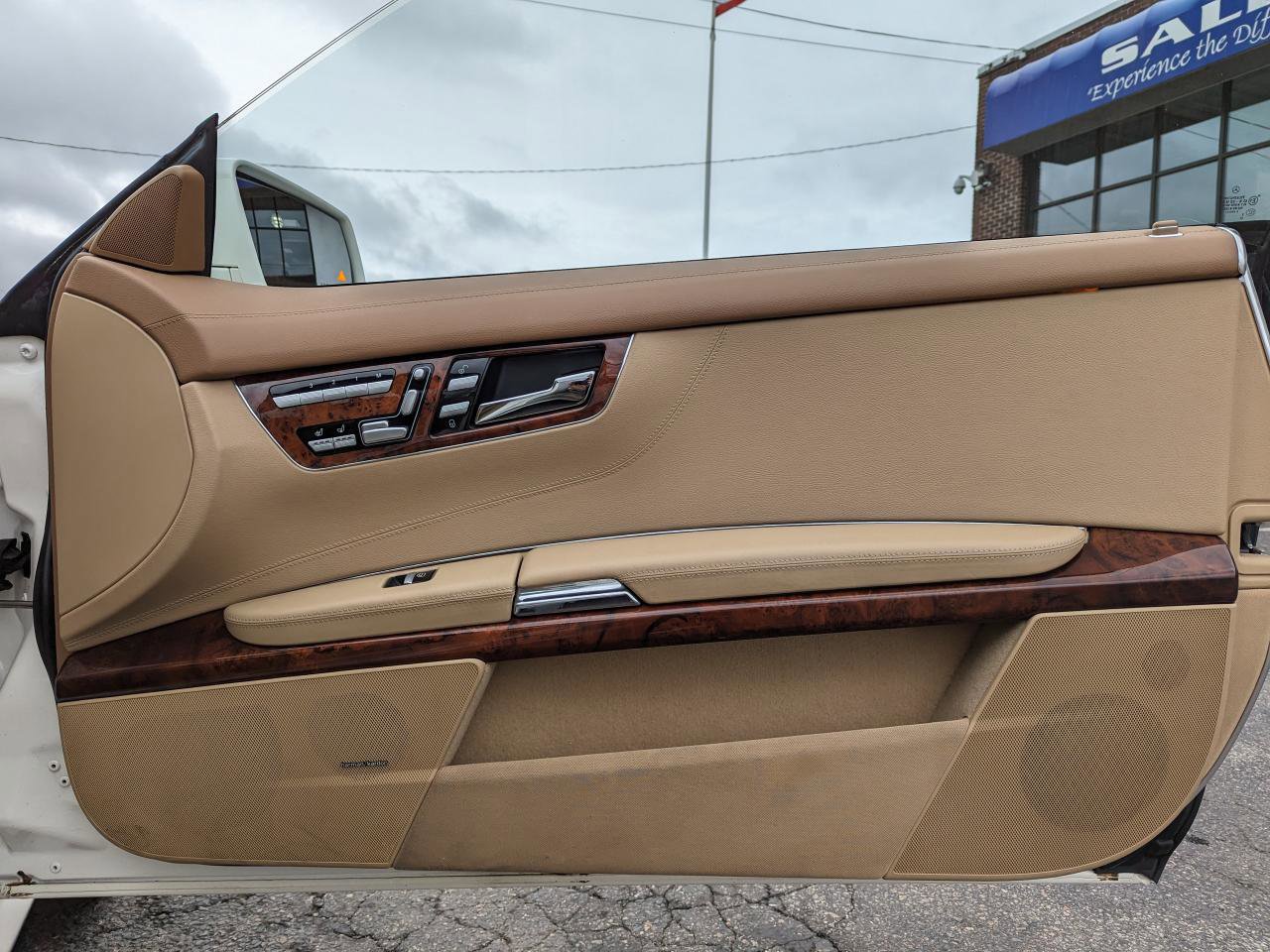 Used 2013 Mercedes-Benz CL 550 4MATIC image 34