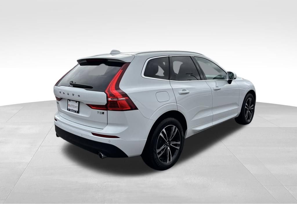 Used 2020 Volvo XC60 T5 Momentum image 37