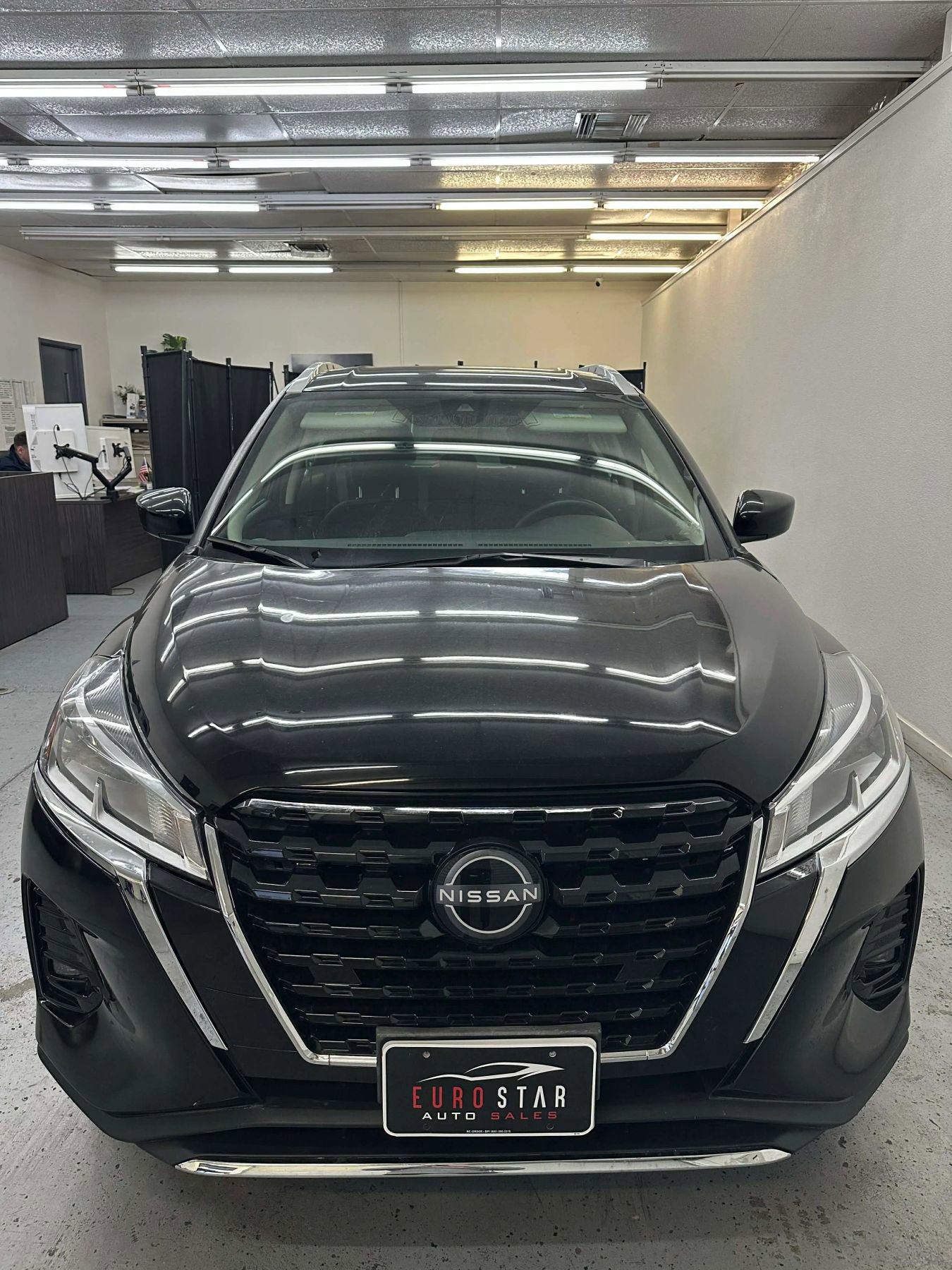 Used 2023 Nissan Kicks SV image 33