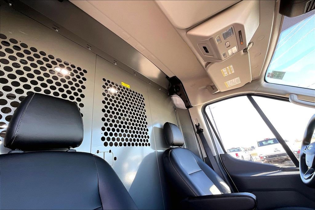 Used 2024 Ford Transit 150 148 Medium Roof RWD image 25