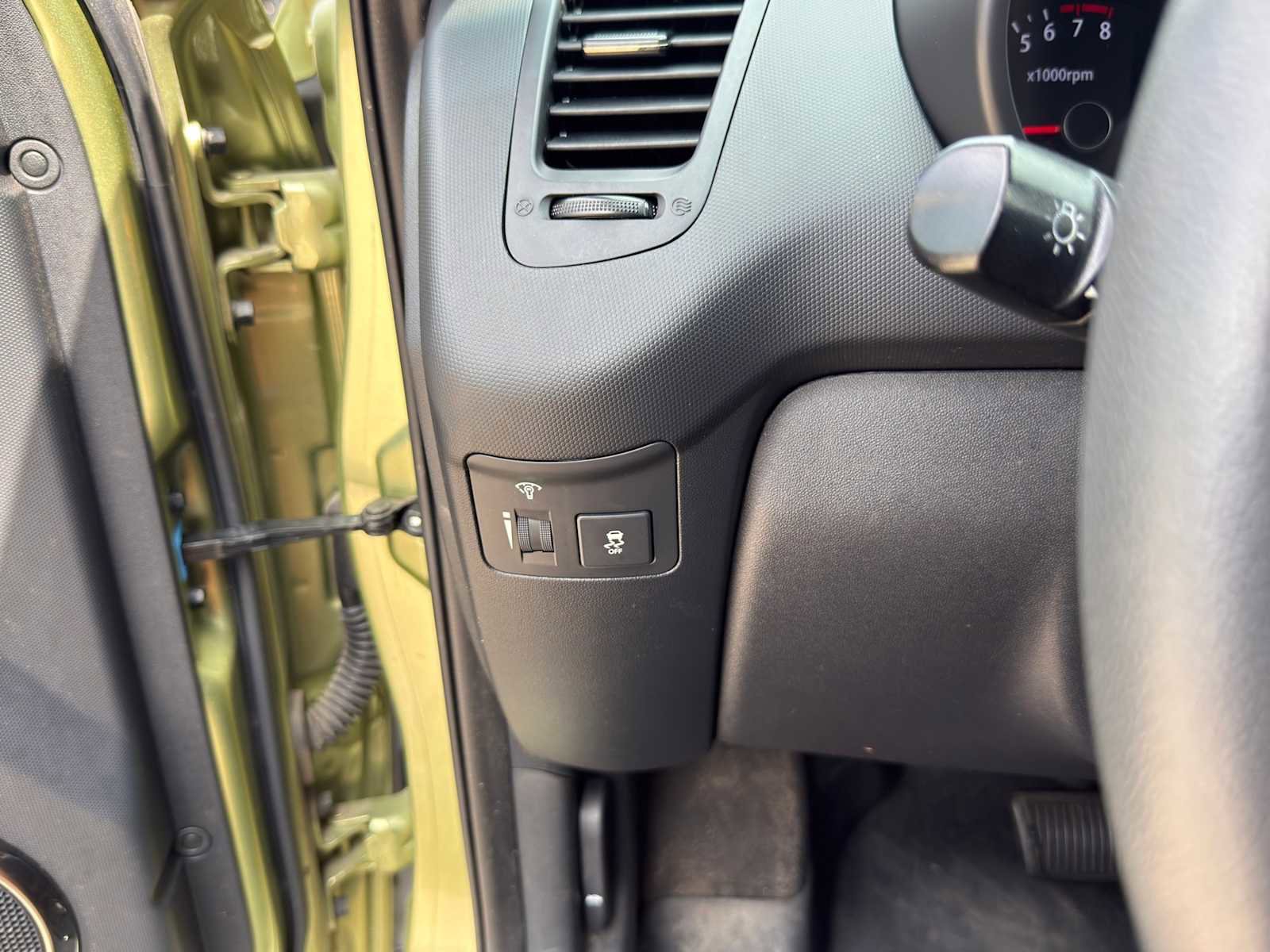 Used 2010 Kia Soul + FWD image 18