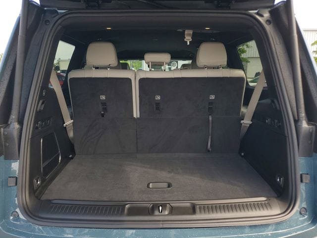 New 2026 Jeep Grand Wagoneer 2WD image 8