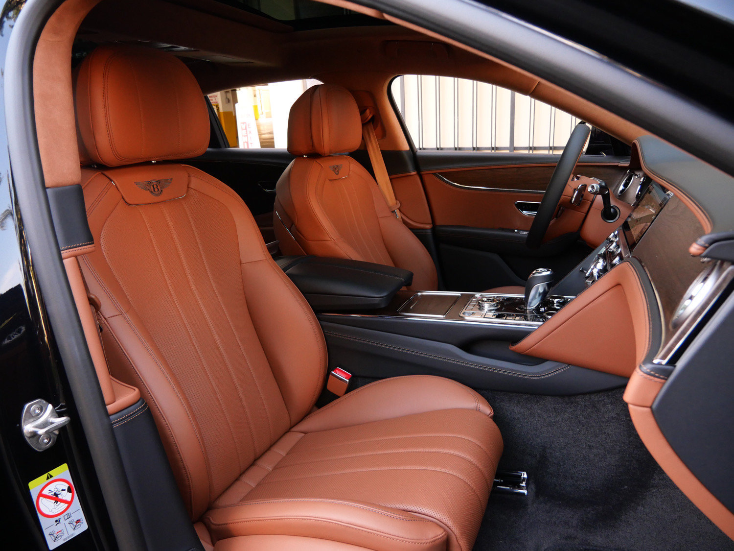 New 2026 Bentley Flying Spur V8 AWD/4WD image 27