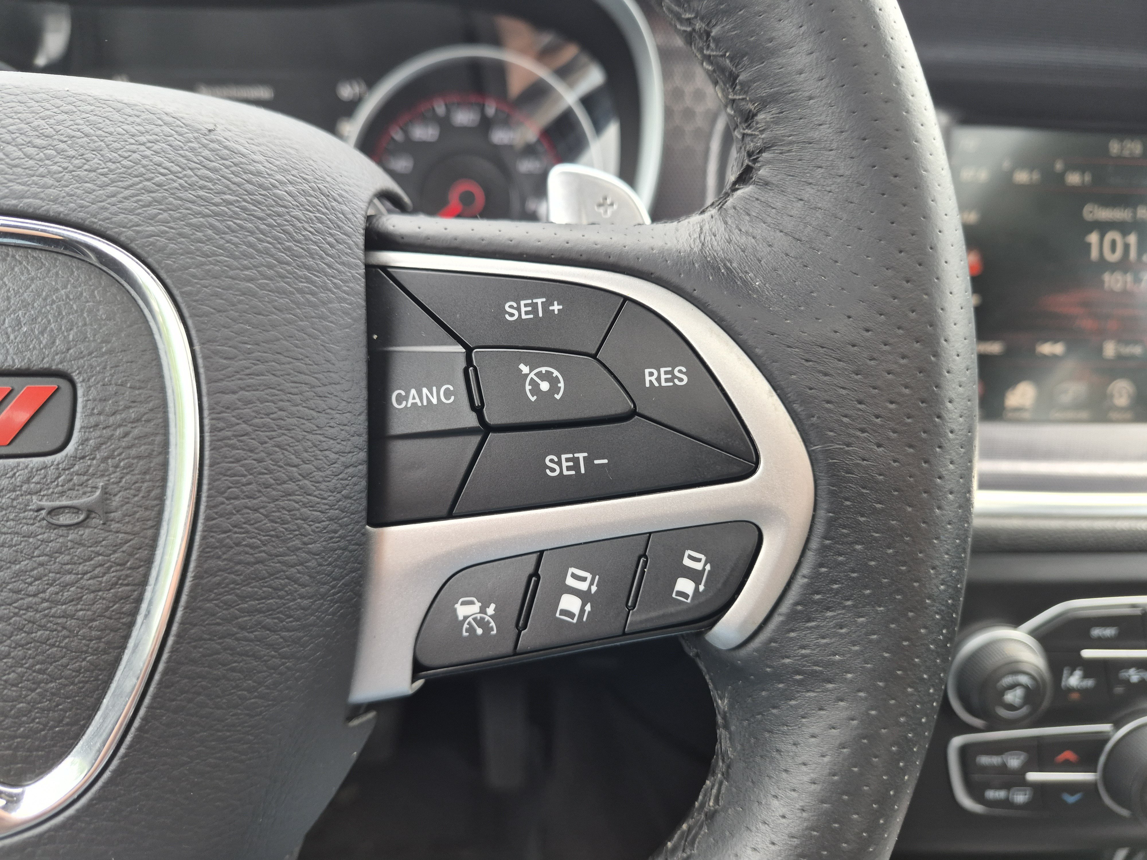 Used 2016 Dodge Charger R/T RWD image 18