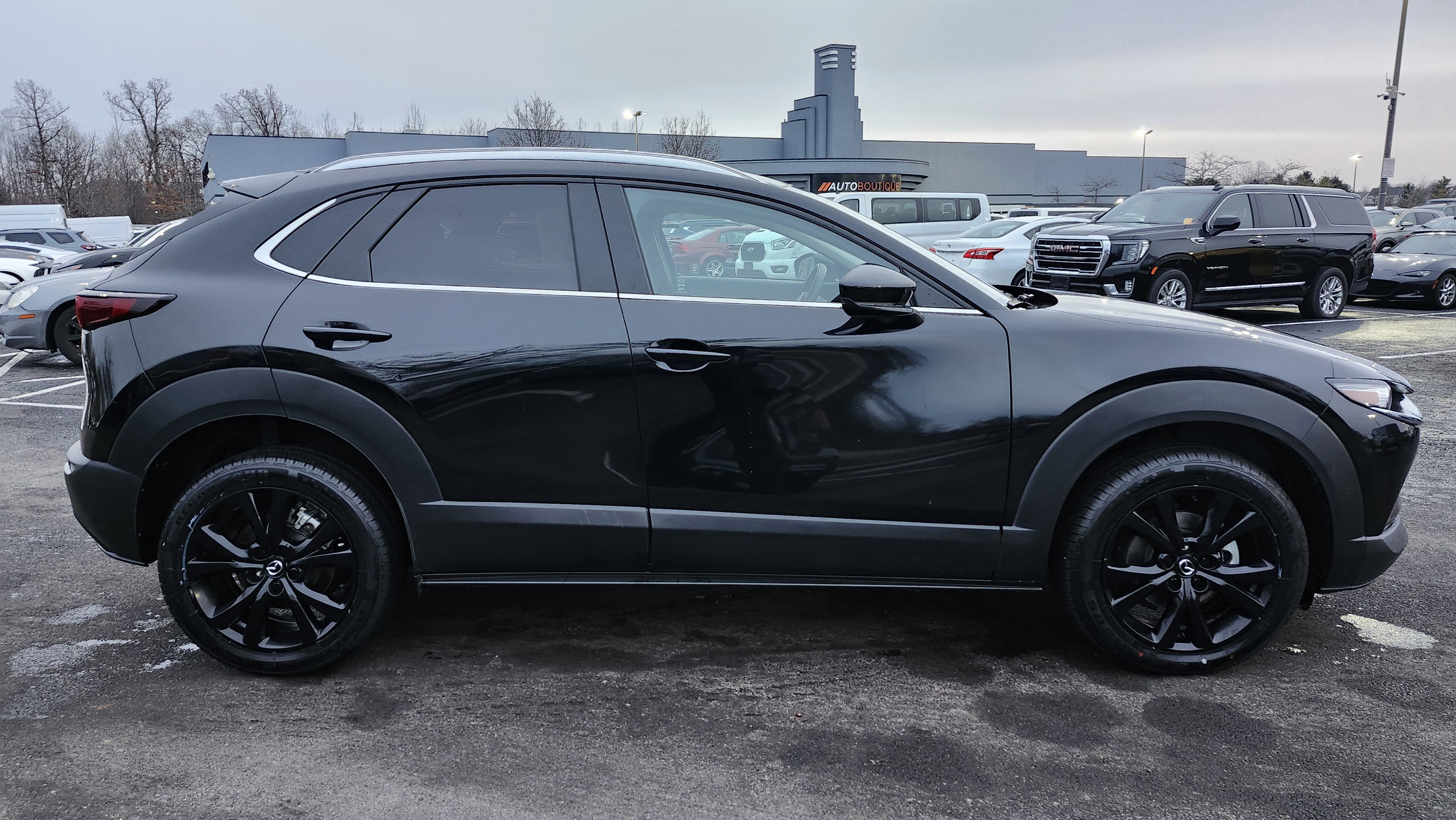 Used 2024 MAZDA CX-30 AWD 2.5 S w/ Select Sport Pkg image 16