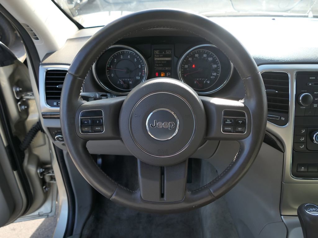 Used 2011 Jeep Grand Cherokee Laredo image 19