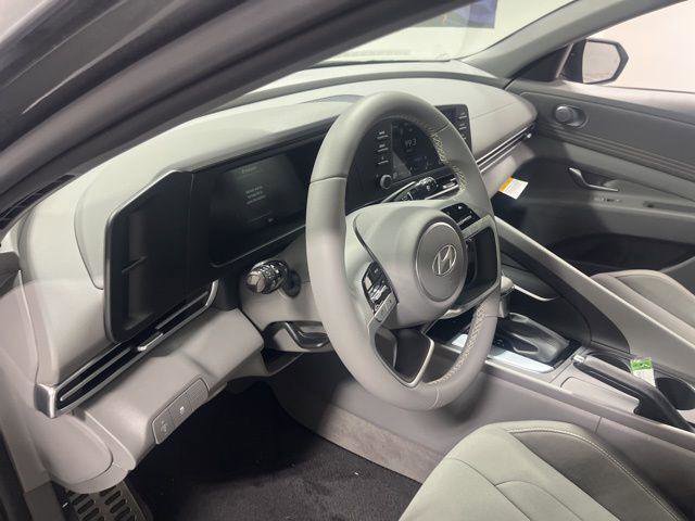 New 2026 Hyundai Elantra Sport w/ Cargo Package image 9