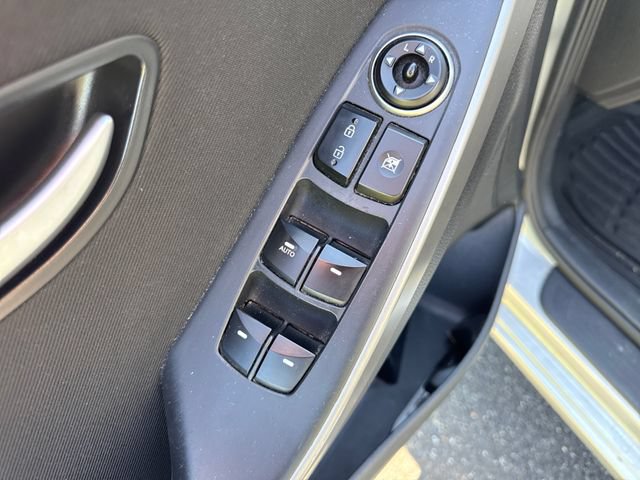 Used 2013 Hyundai Elantra GT w/ Touch & Go Pkg FWD image 22