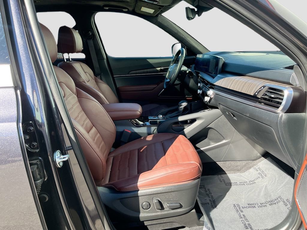 Used 2025 Kia Telluride SX Prestige image 32