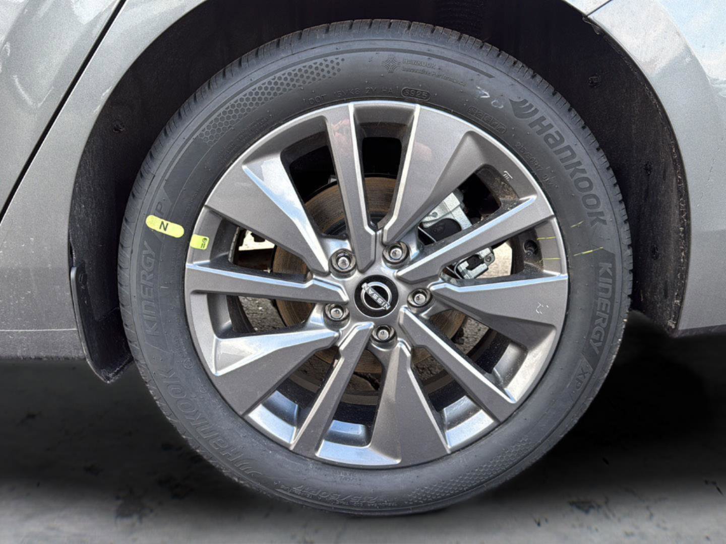 New 2026 Nissan Sentra SL w/ Floor Mat Package FWD image 32