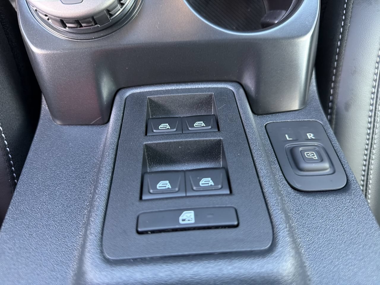 Used 2026 Ford Bronco Outer Banks AWD/4WD image 17