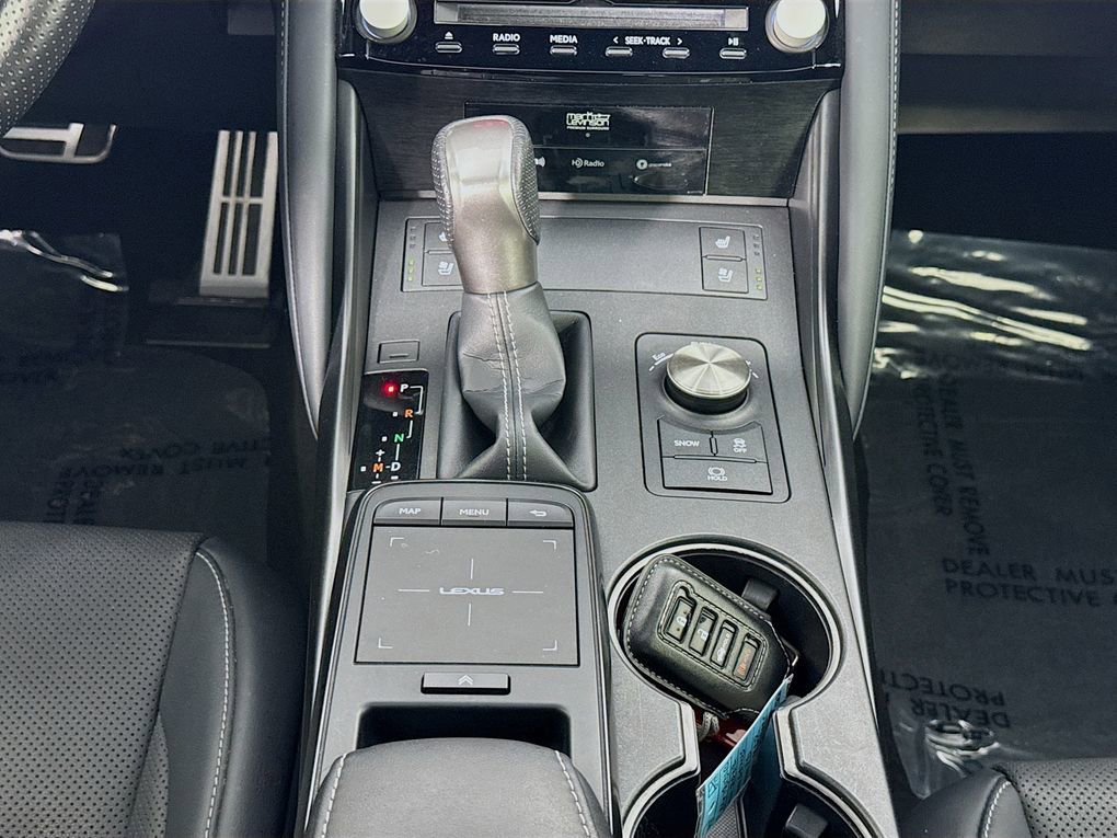 Used 2022 Lexus IS 350 F Sport image 40