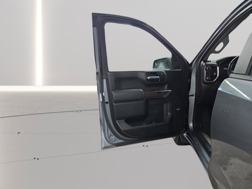 Used 2019 Chevrolet Silverado 1500 RST image 18