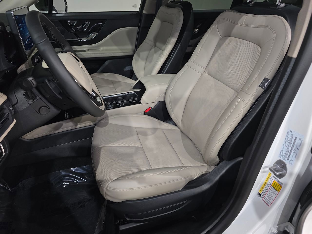 New 2026 Lincoln Corsair Reserve AWD/4WD image 16