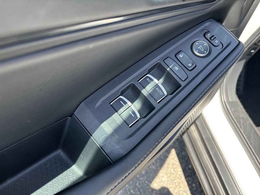 Used 2024 Honda Accord Sport image 27