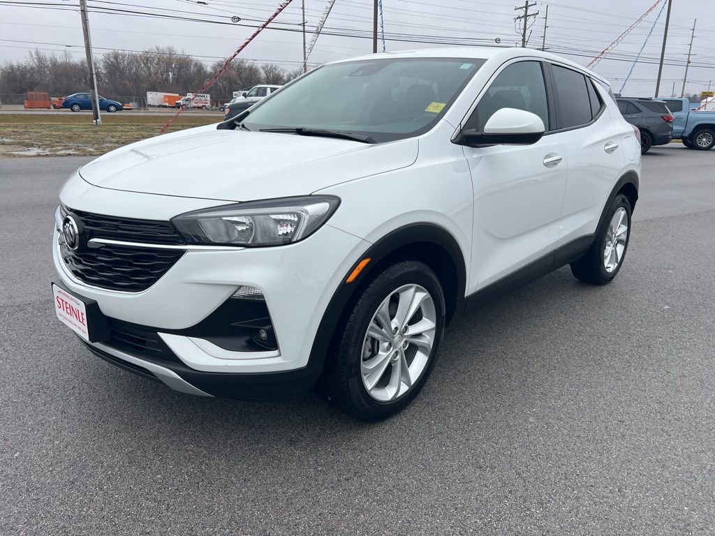 Used 2022 Buick Encore GX Preferred w/ Cold Weather Comfort Package image 2