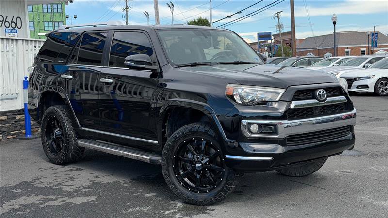 Used 2017 Toyota 4Runner Limited AWD/4WD image 7