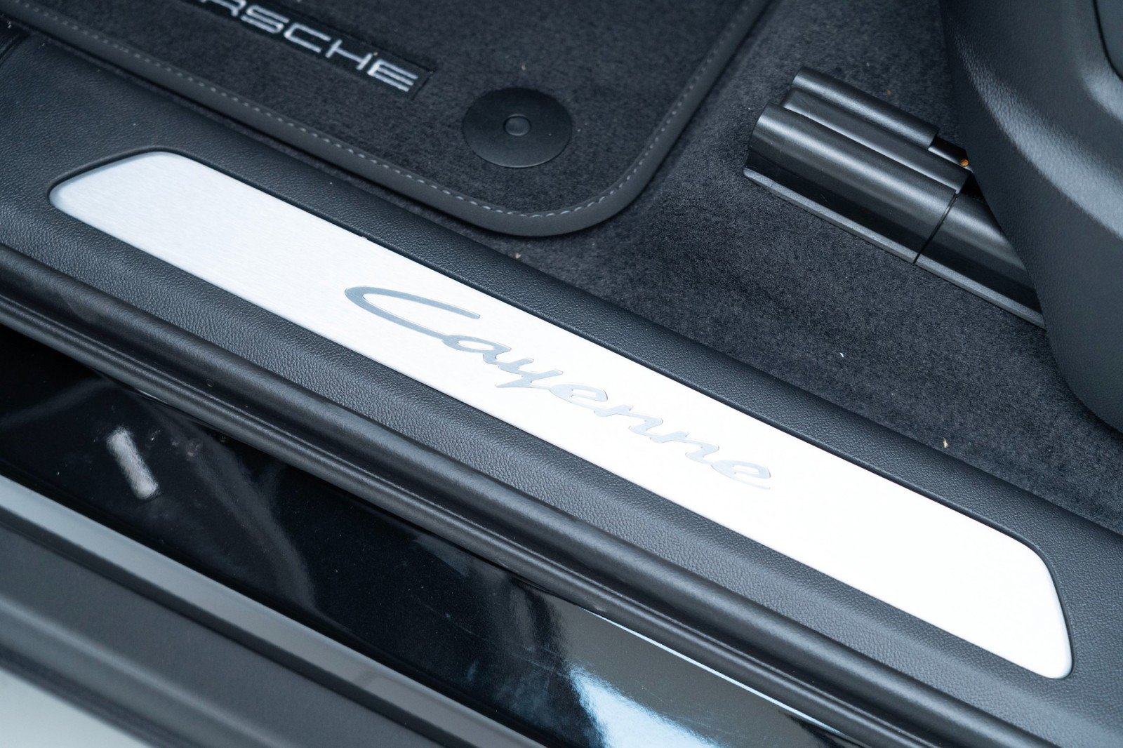 New 2026 Porsche Cayenne Coupe image 14