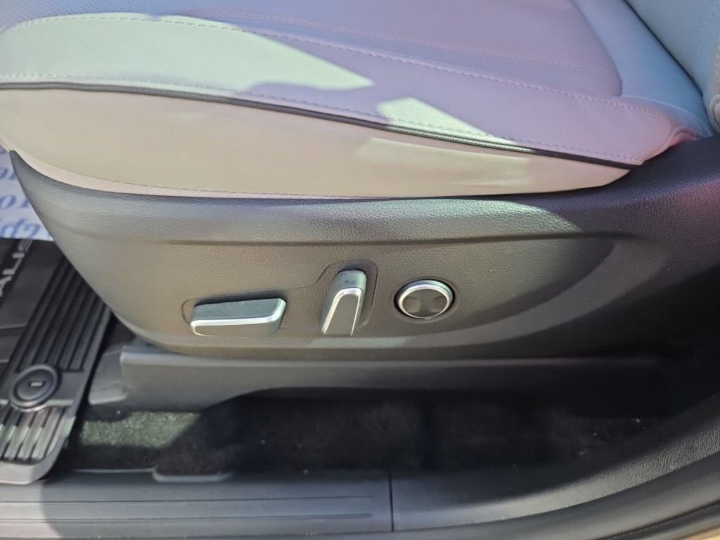 Used 2025 Hyundai Palisade SEL AWD/4WD image 15