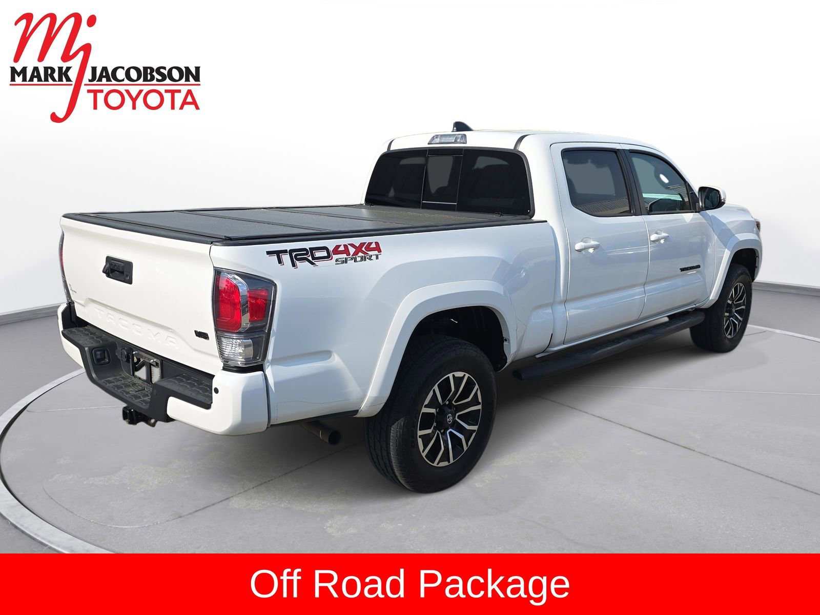 Used 2021 Toyota Tacoma TRD Sport w/ Technology Package image 8