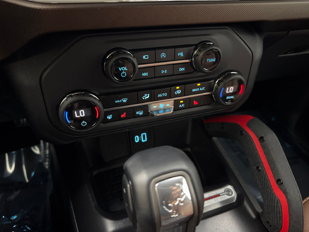Used 2024 Ford Bronco Heritage Edition AWD/4WD image 62