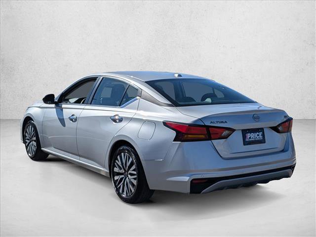 Used 2024 Nissan Altima 2.5 SV image 7