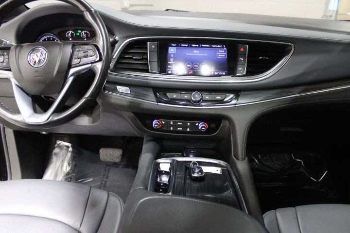 Used 2024 Buick Enclave Essence w/ Experience Buick Package FWD image 32
