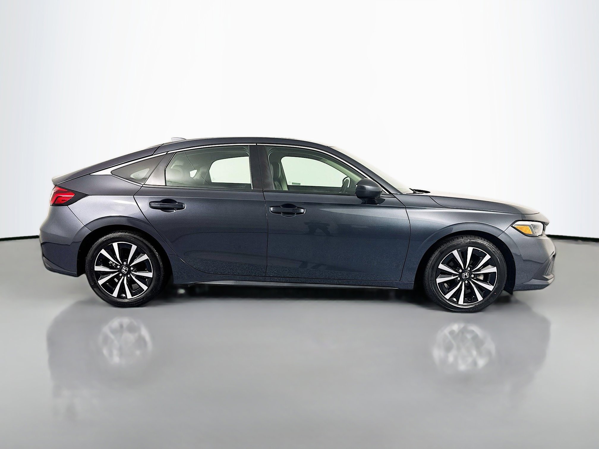 Certified 2023 Honda Civic EX-L image 4