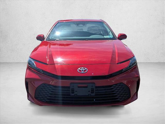 Used 2025 Toyota Camry LE FWD video 2
