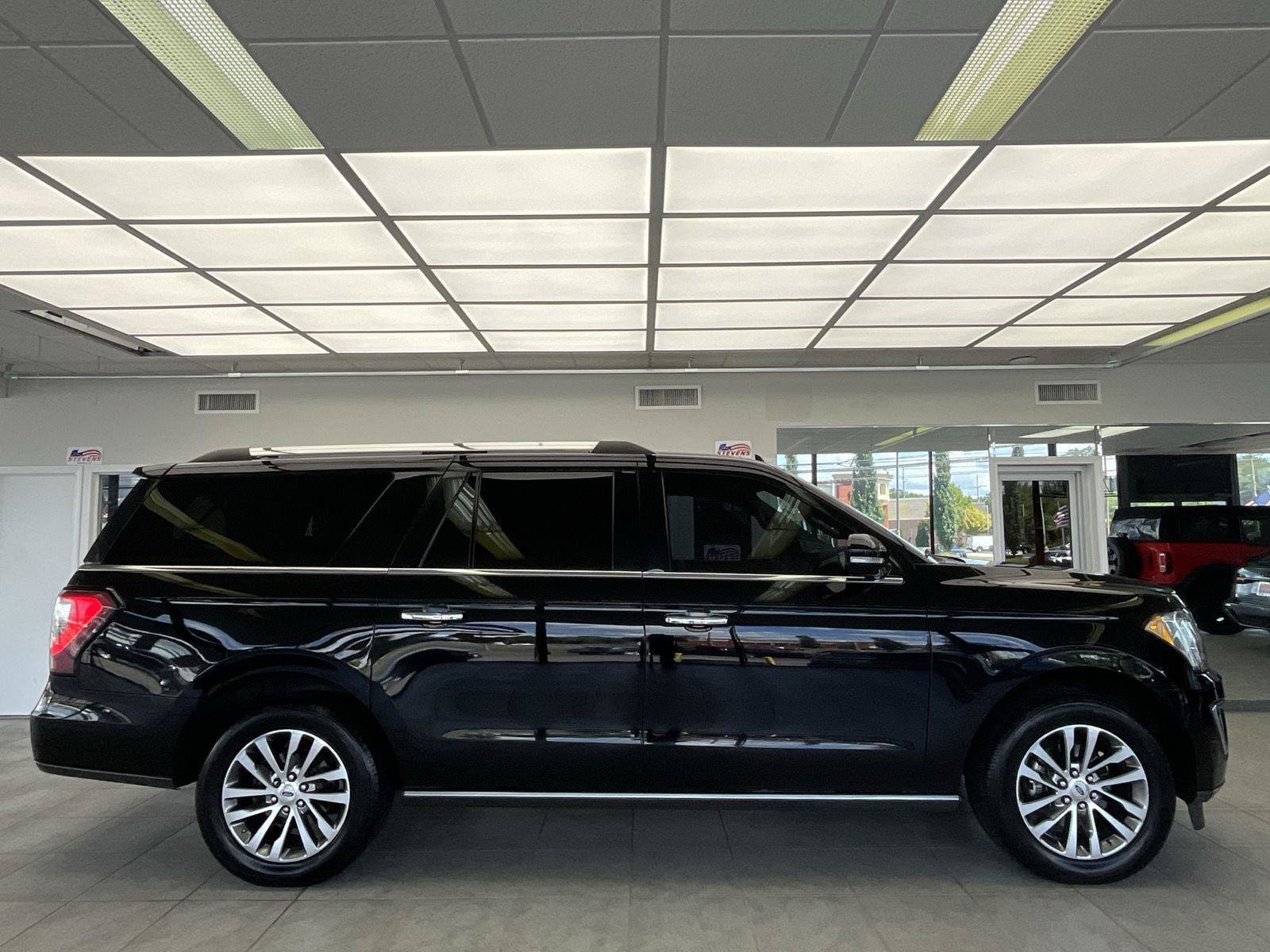 Used 2018 Ford Expedition Max Limited AWD/4WD image 4