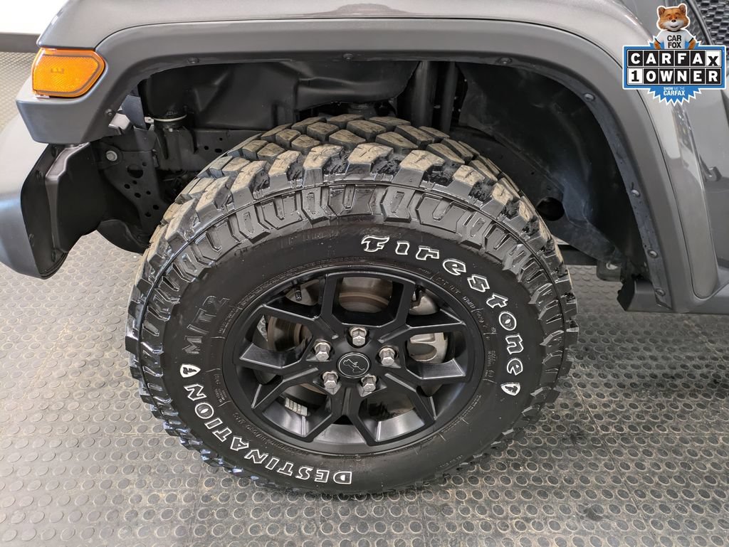 Used 2025 Jeep Gladiator Sport AWD/4WD image 7