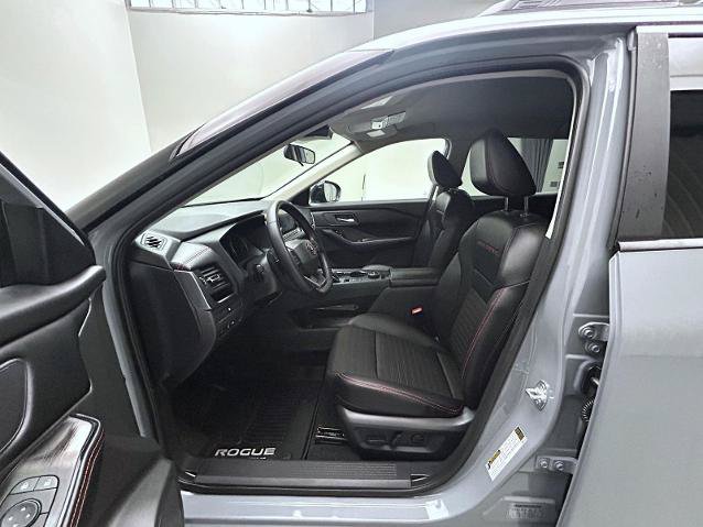 Certified 2025 Nissan Rogue SV AWD/4WD image 10