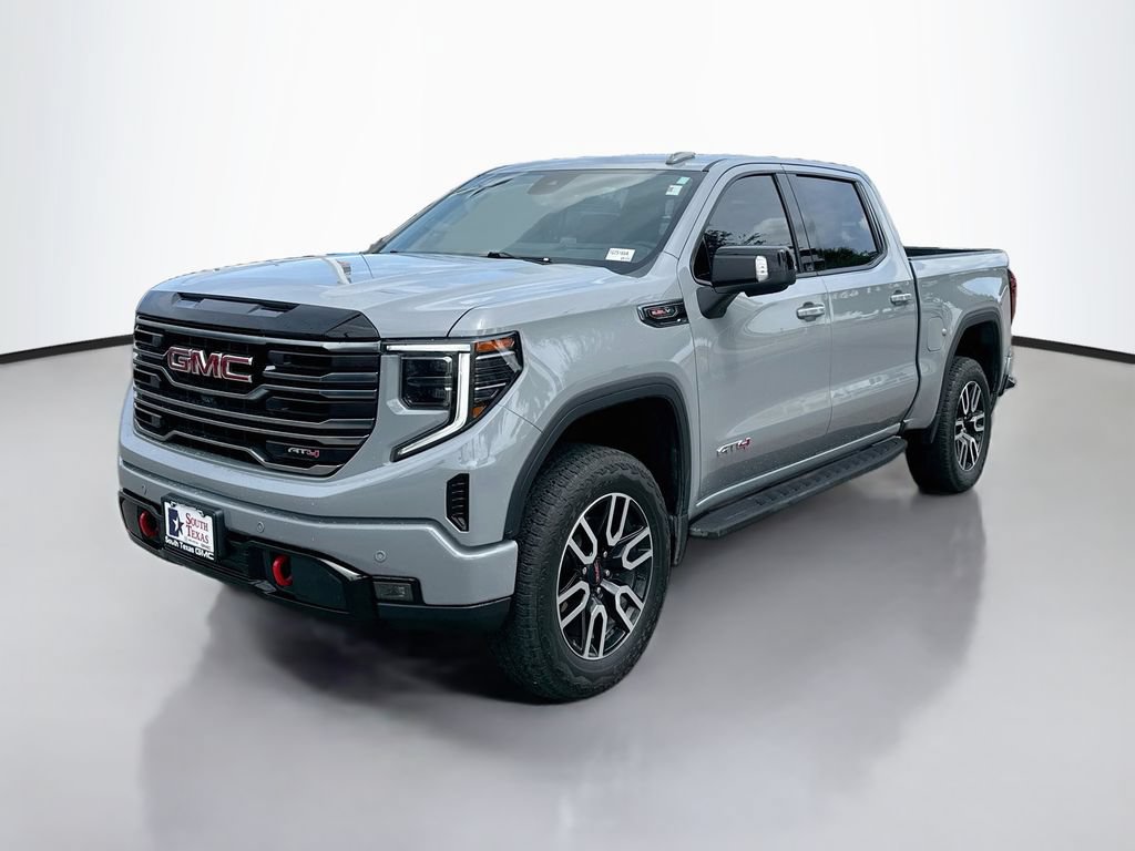 Used 2025 GMC Sierra 1500 AT4 w/ AT4 Premium Package AWD/4WD image 3