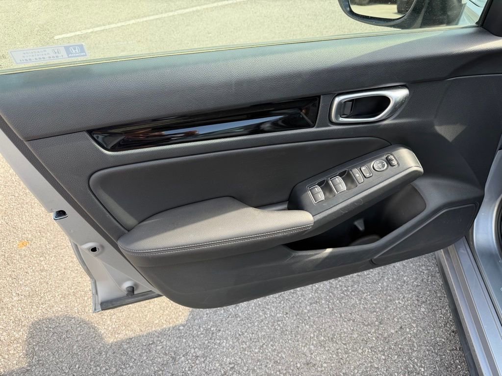 Used 2024 Honda Civic EX-L image 13