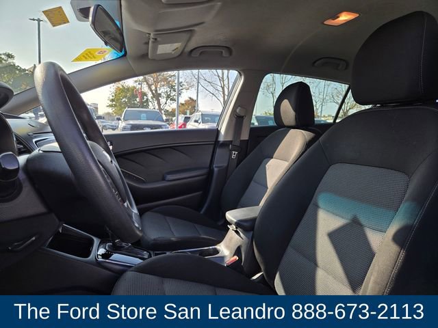Used 2017 Kia Forte LX image 16