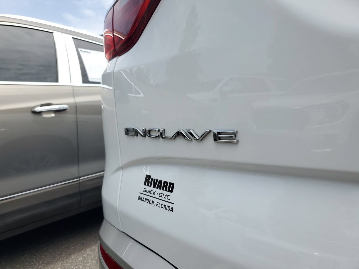 Used 2021 Buick Enclave Essence FWD image 7