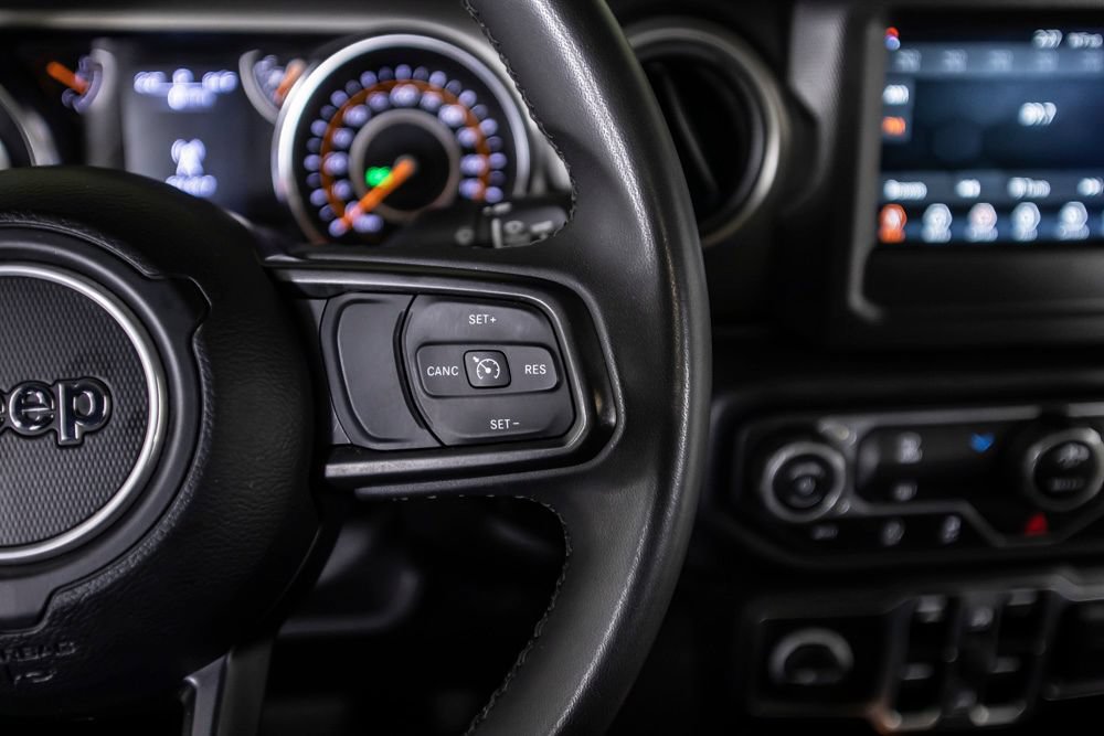 Used 2023 Jeep Gladiator Sport AWD/4WD image 37