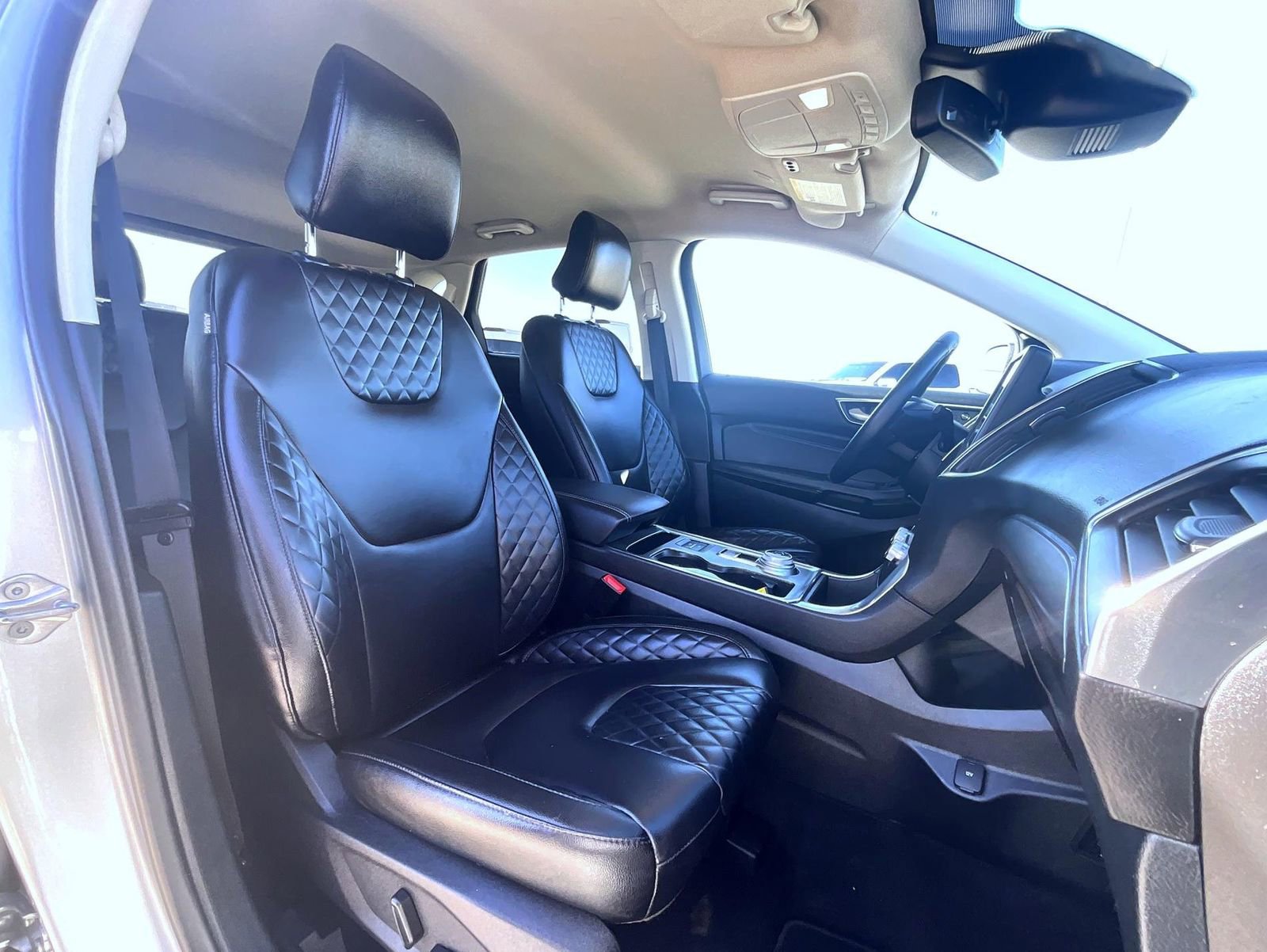 Used 2024 Ford Edge Titanium image 16
