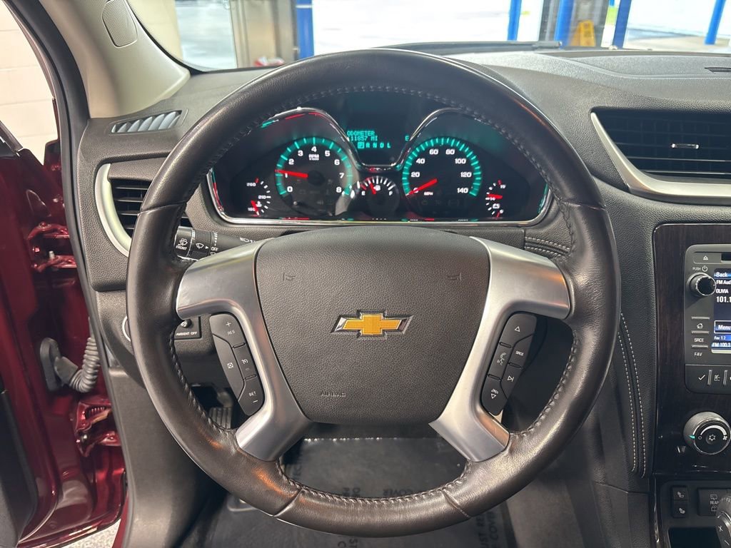 Used 2016 Chevrolet Traverse LT w/ Style and Technology Package image 12
