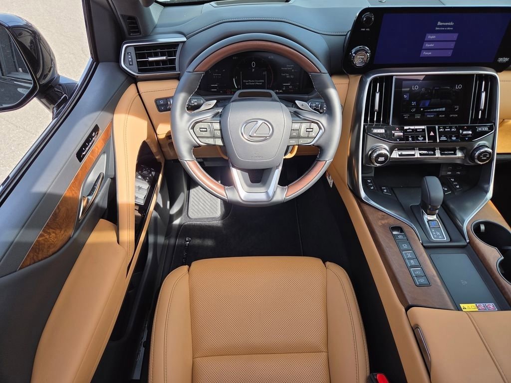 New 2026 Lexus LX 700h Luxury image 4