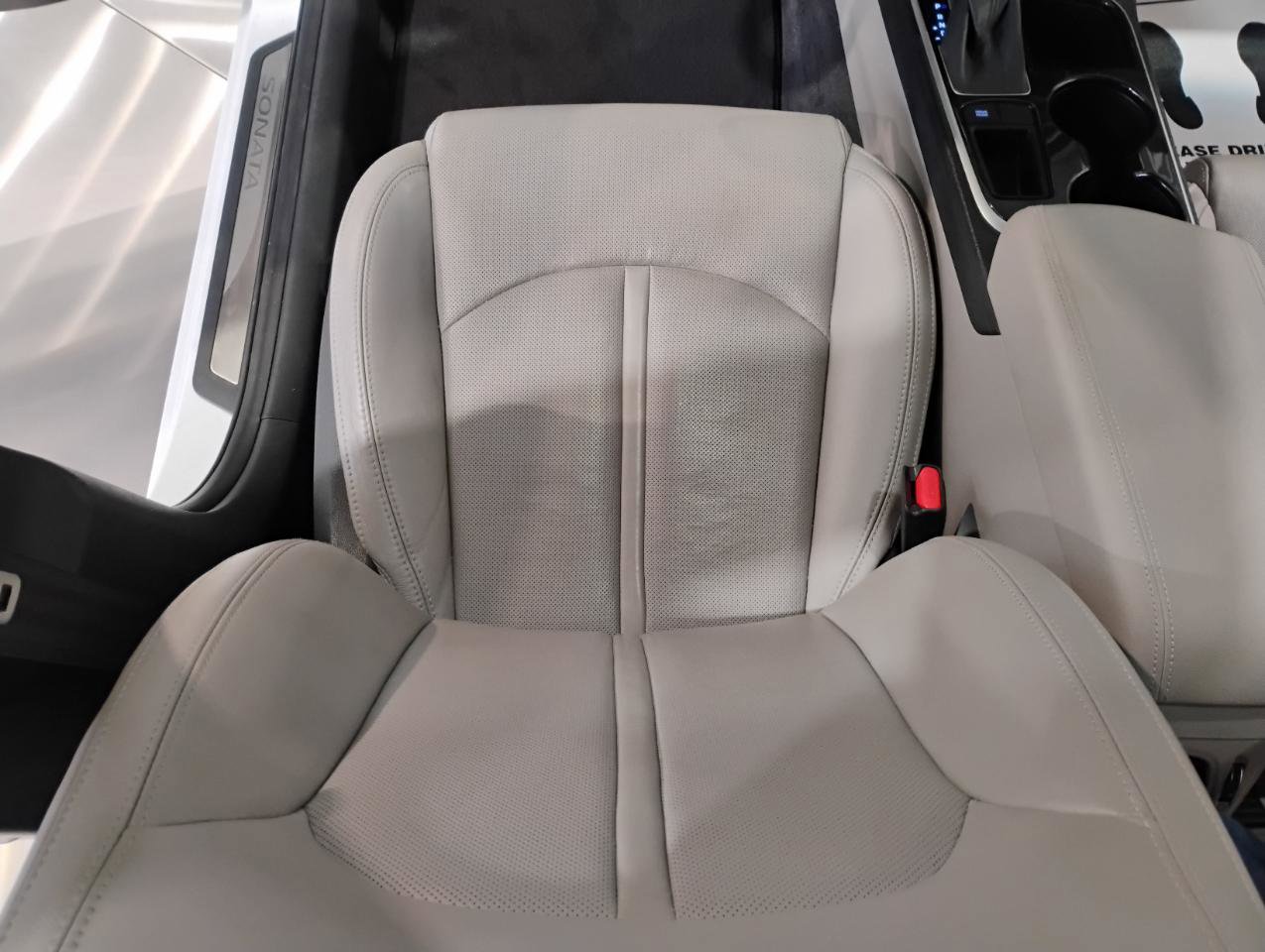 Used 2018 Hyundai Sonata Limited image 25