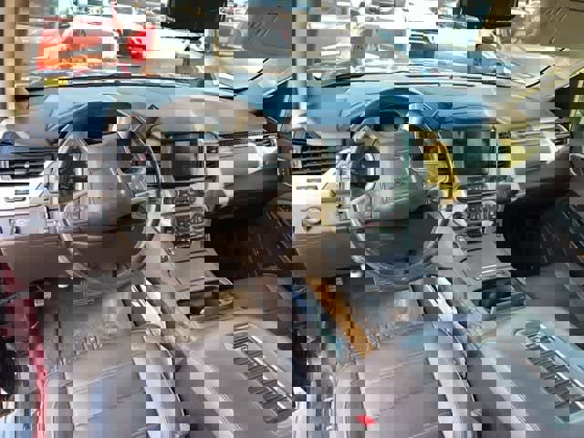 Used 2016 GMC Yukon XL Denali w/ Open Road Package image 12