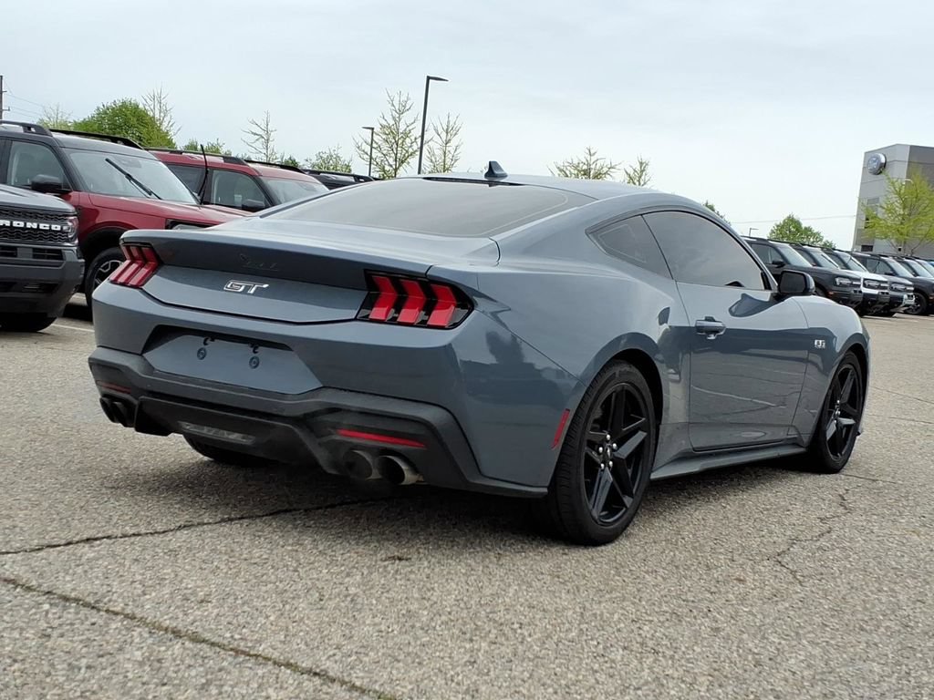 Used 2024 Ford Mustang GT RWD image 5