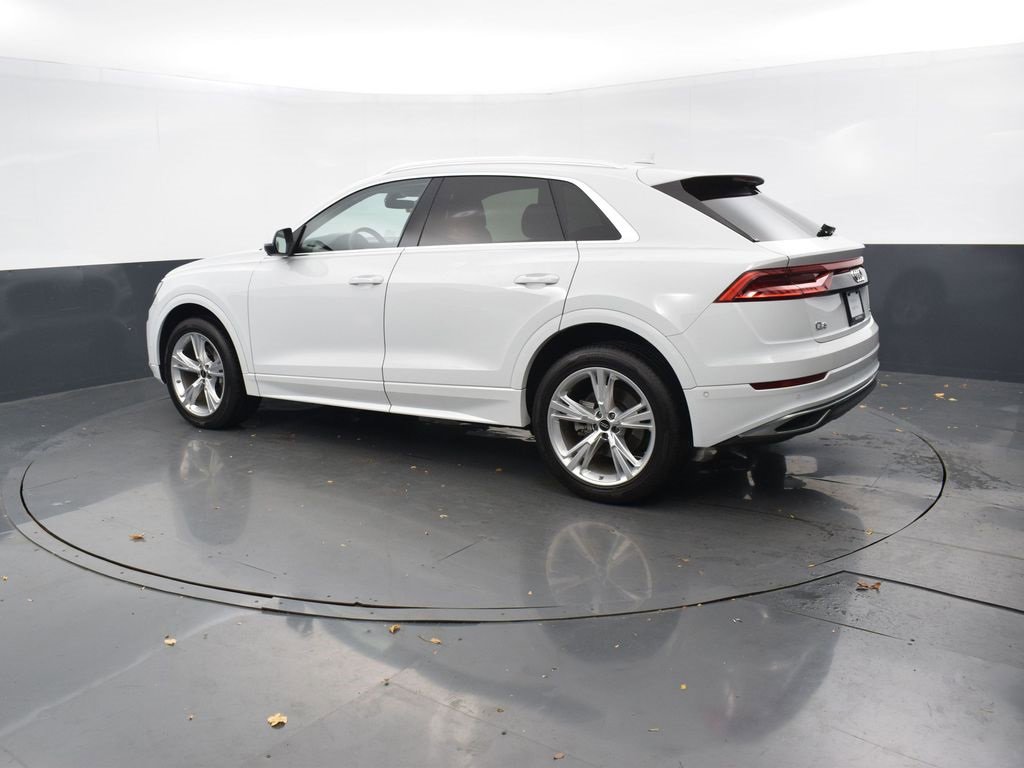 Used 2023 Audi Q8 Premium Plus image 3