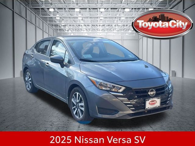 Used 2025 Nissan Versa SV w/ Trunk Package FWD image 1