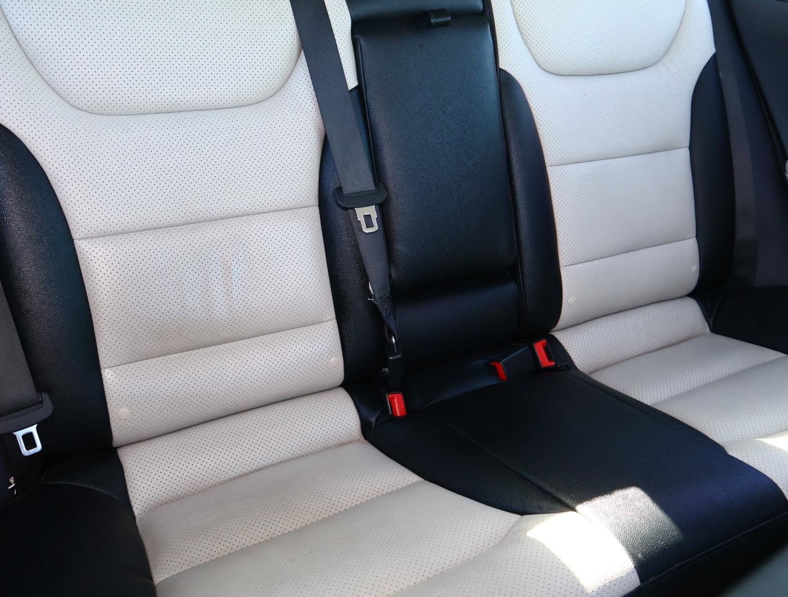 Used 2022 Hyundai Ioniq SE image 15