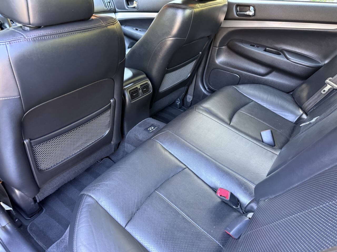 Used 2013 INFINITI G37 x Sedan w/ Premium Pkg AWD/4WD image 19