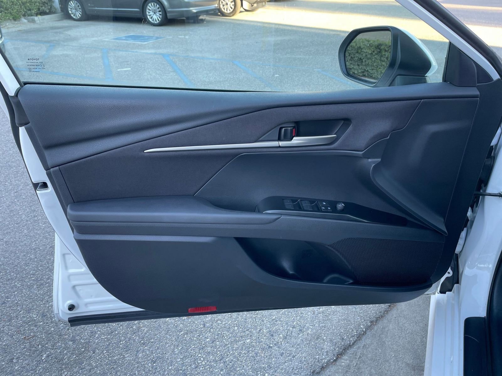 Used 2025 Toyota Camry LE image 20